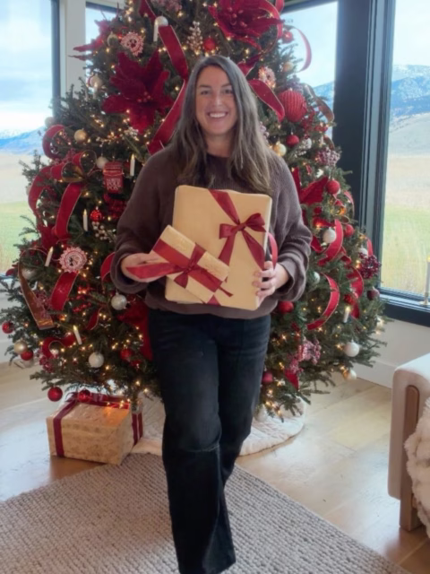 🔗 Follow + comment “yes please” for the links to all these Christmas gift ideas that you can still have delivered before Christmas in most places (if you act fast!!)

How to shop:
•Comment “yes please” and I’ll send you over a link!
•Make sure you’re following me @rushtonhome to receive the link (otherwise IG will often block it for privacy)
•Or, tap the link in my profile & head to this picture!

Designer look for less, home decor, cozy home, house decorating, designer look on a budget, affordable home decor, home furniture

https://amzlink.to/az0mKw0vc2JU7 LinkDM *226*