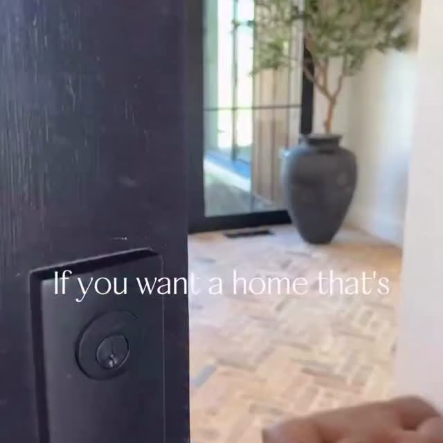 🔗 Follow + comment ✨home✨ for the links to everything in my home.

I’m just a down-to-earth mom and wife on the hunt for genuinely affordable home finds (mostly from Amazon, Wayfair, Walmart, and Target) with a few unique and vintage pieces mixed in along the way.

If you’re looking to uplevel your home in 2026 without overcomplicating it or overspending, you’re in the right place. This is my cozy corner of the internet, and I’m so glad you’re here!

If home decor and design ideas like this inspire you, follow along for simple ways to make your home feel more elevated and pulled together. 🏡

#2026hometrends #2026homegoals #2026goals #homedecor

https://amzlink.to/az0riyjULpz73 LinkDM *232*