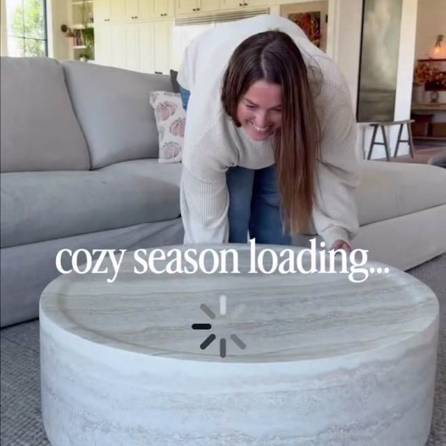 Comment ✨LIVING✨ and I’ll send everything to you via DM.

Fall living room refresh 🍂 The coffee table, the sofa table, the layered textures — every cozy corner styled for the season, piece by piece.

One afternoon, a whole new feeling.

https://liketk.it/6iH8i LinkDM *640*